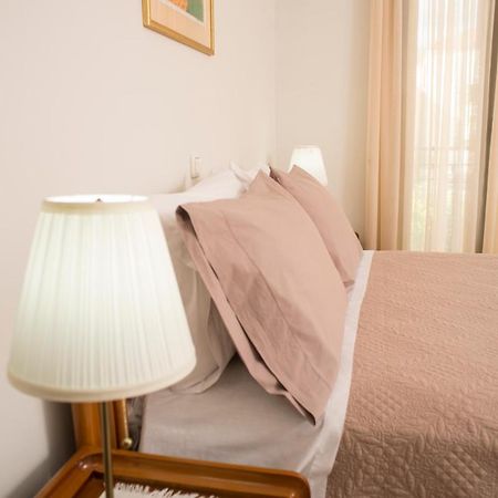 Maisonette With Garden In The Heart Of The Historical Kalamata Center Exterior foto